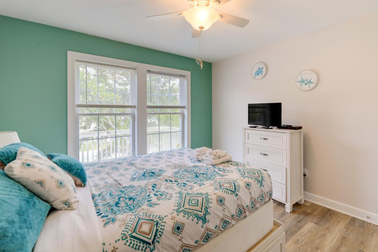 Coastal Emerald Isle Retreat With Deck And Grill! Экстерьер фото