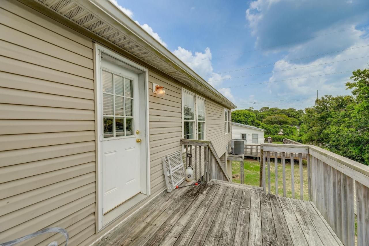 Coastal Emerald Isle Retreat With Deck And Grill! Экстерьер фото